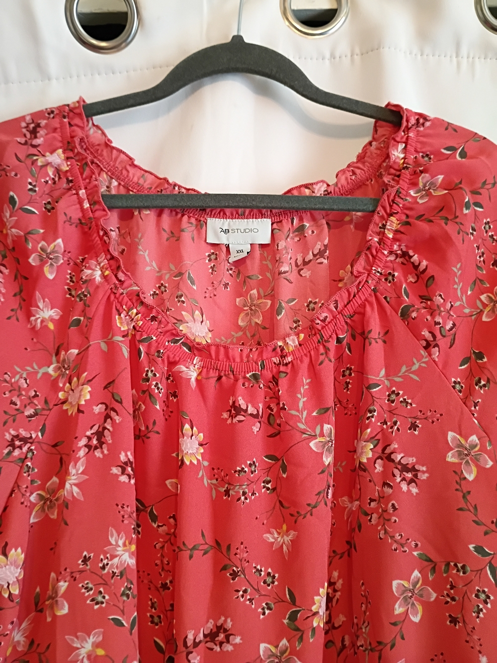 AB Studio Coral Size Xxl Floral Knot Tie-Front Peasant Blouse. - Picture 9 of 12
